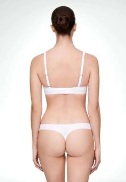 Oysho InvisiblePerizomaWhite Donna Intimo OY181R1B0-A11 -Oysho Negozio f6fadf48604f49eba2d25bca858f58df
