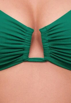 Oysho U-Neck HalterBikini Pezzo SopraNeon Green Donna Moda Mare OY181J0BM-M11 -Oysho Negozio fee4f44590564dc6be101c7e9fe79ec1